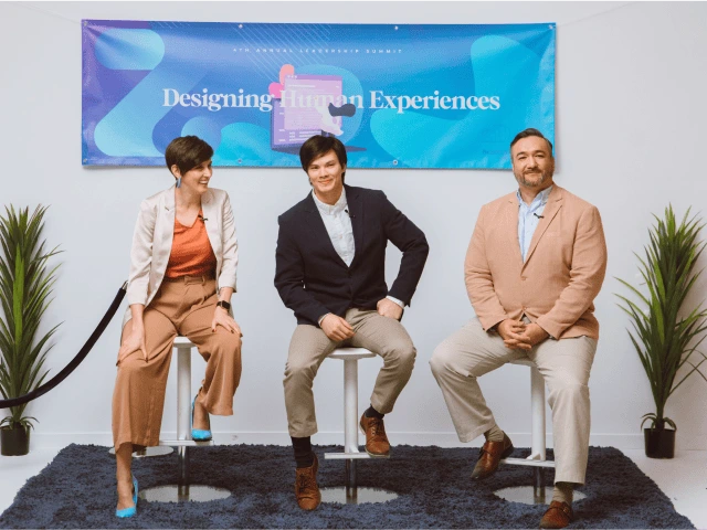 Giữ cho lực lượng lao động toàn cầu được kết nối và đồng bộ