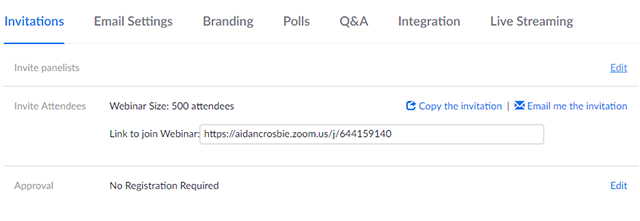 Trên thẻ Invitations [Lời mời] ở cuối trang, tìm phần Invite panelists [Mời người tham gia chính] và nhấn Edit [Chỉnh sửa].
